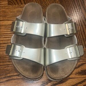 Birkenstock Metallic Platinum/Gold Sandals - sz 33